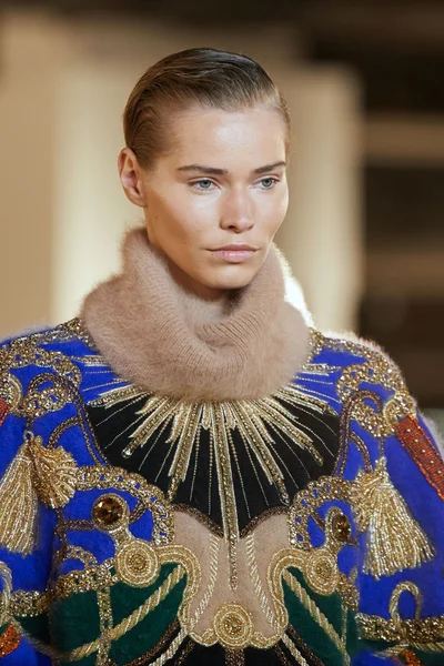 Look 61
